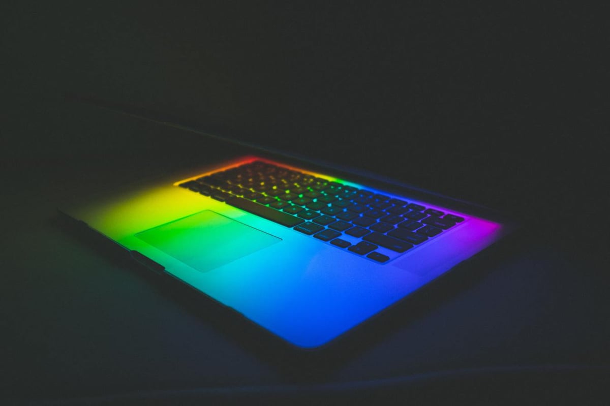 rainbow lights on macbook pro